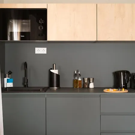 Limehome Palma Marina-3